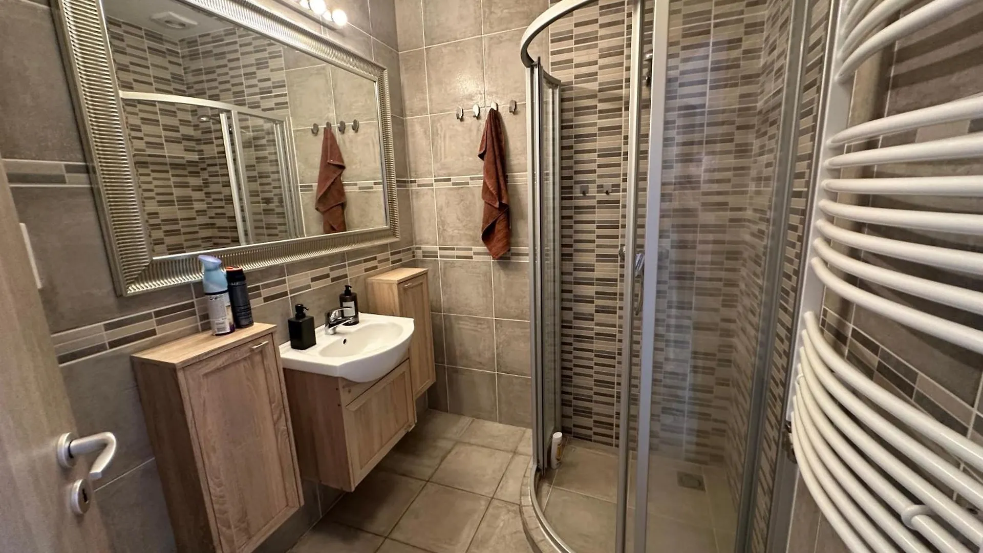 Bright Apartment In The Most Beautiful Street Of Budapest Vaci Street, Fashion Street